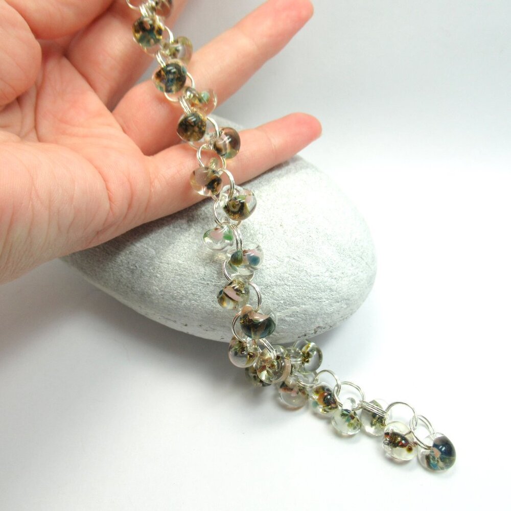 Boro glass linked teardrop bead bracelet